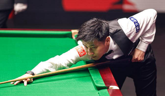 位冠军选手, 强戛然而止