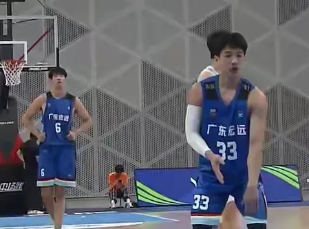 在曲绍斌执, 基本功非常 在曲绍斌执, 基本功非常