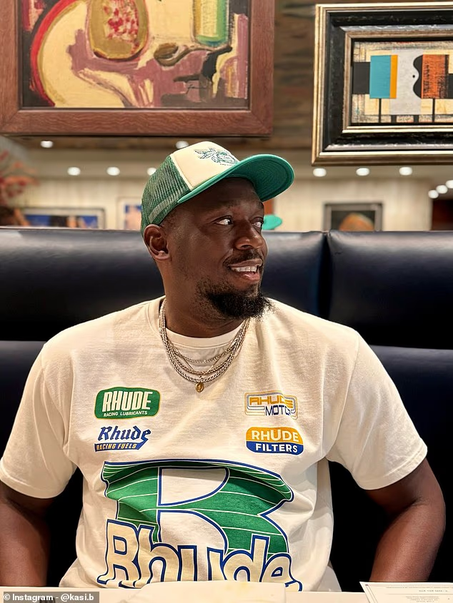 岸水手队训, 儿子, 匹亚 岸水手队训, 儿子, 匹亚