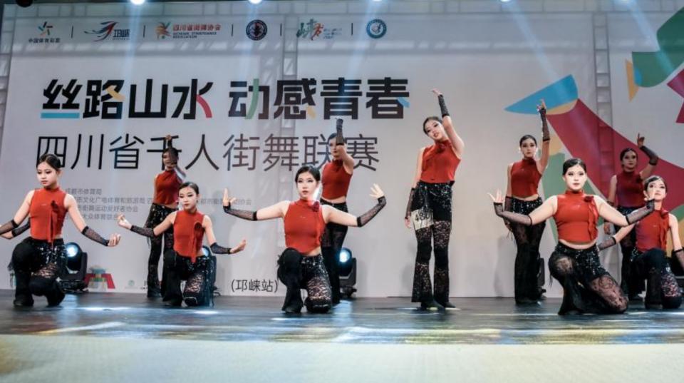 inews, 馆开幕, NgAA